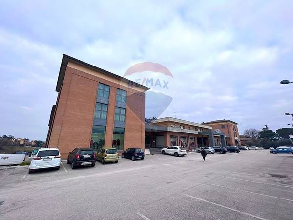 Locale Commerciale Pila, Perugia, PG Affitto - Foto 4