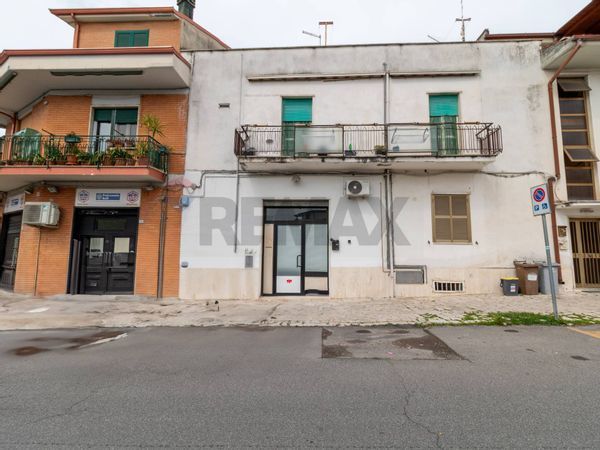 Locale Commerciale Guidonia, Guidonia Montecelio, RM Affitto - Foto 4