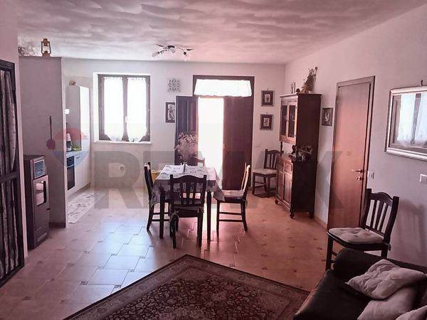 Casa Semindipendente Nocera Umbra, PG Vendita