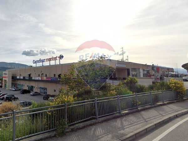 Locale Commerciale Torrione, L'Aquila, AQ Vendita - Foto 4