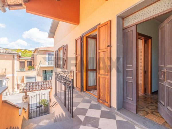 Casa Indipendente Ischia di Castro, VT Vendita