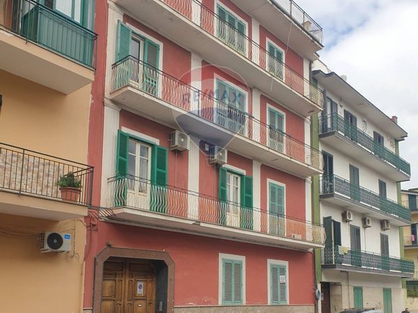 Appartamento Zona Liceo, Afragola, NA Vendita