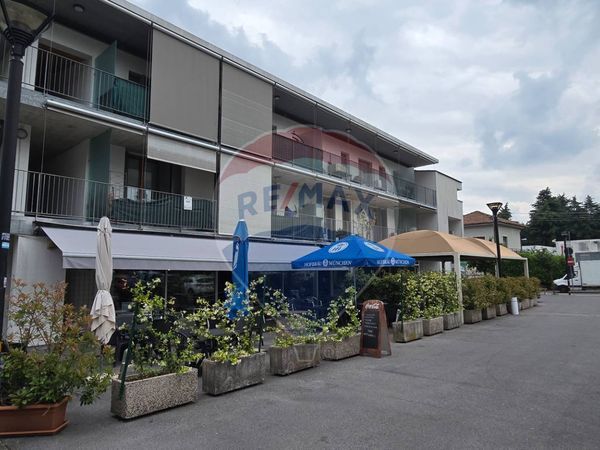 Locale Commerciale Lambrugo, CO Vendita