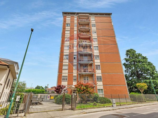 Attico/Mansarda Zona Cologno Centro, Cologno Monzese, MI Vendita