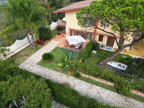 Villetta bifamiliare Salto di Fondi, Fondi, LT Vendita