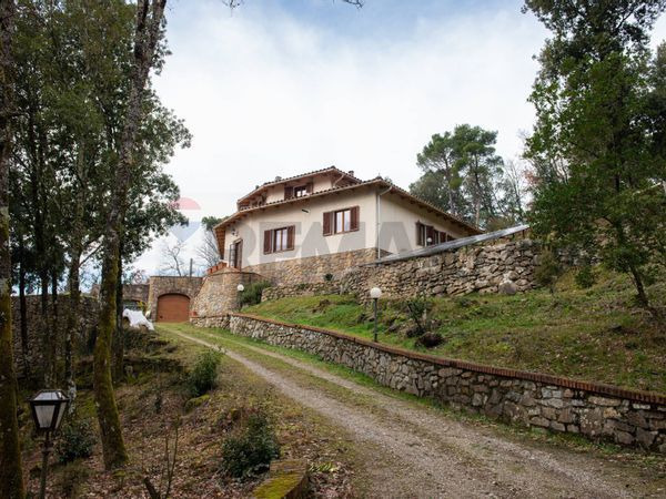 Casa Indipendente Loro Ciuffenna, AR Vendita