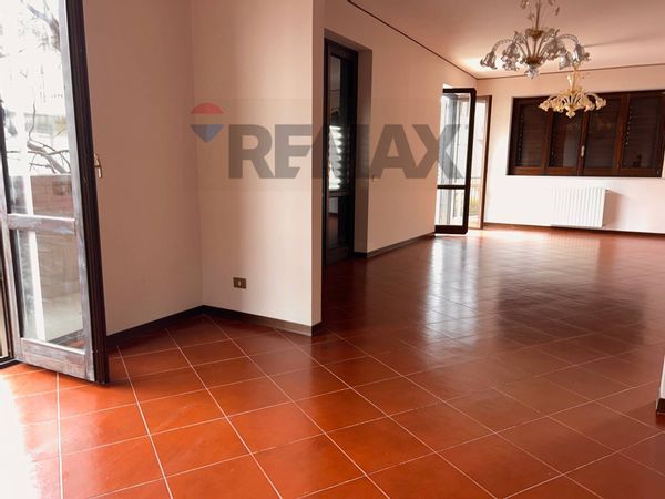 Appartamento Valverde, CT Affitto