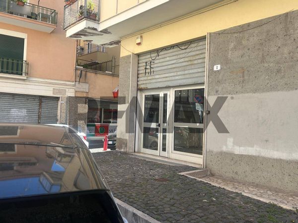 Locale Commerciale Tivoli città, Tivoli, RM Affitto - Foto 3