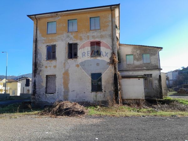 Albergo/Hotel Borghetto di Vara, SP Vendita
