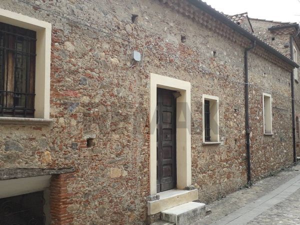 Casa Indipendente Centro Storico, Cosenza, CS Vendita