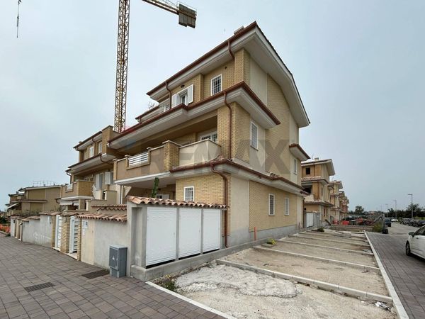 Appartamento Torvaianica Alta, Pomezia, RM Vendita - Foto 2