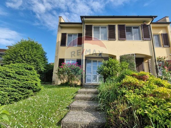Villa a schiera Buguggiate, VA Vendita