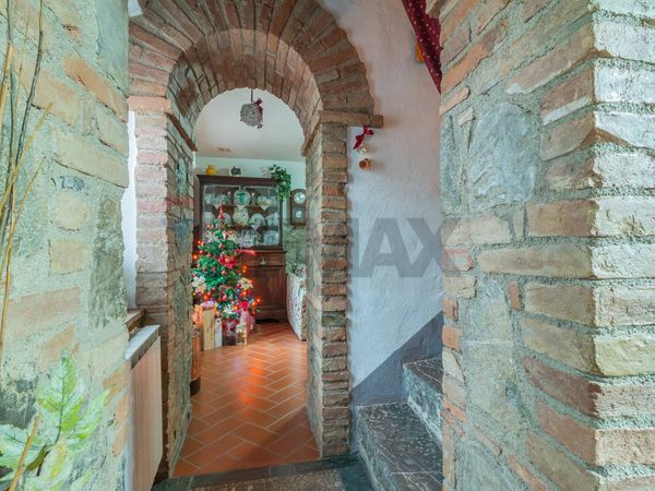 Appartamento Cellena, Semproniano, GR Vendita