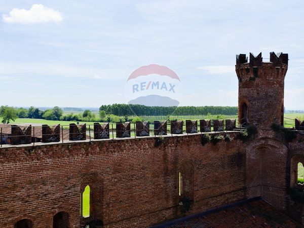 Castello Buriasco, TO Vendita