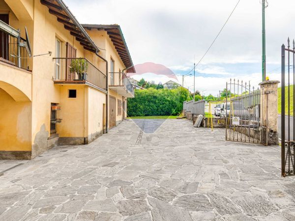 Appartamento Barasso, VA Vendita