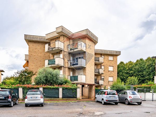 Appartamento Caronno Pertusella, VA Vendita