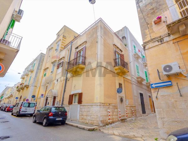 Casa Indipendente Molfetta, BA Vendita