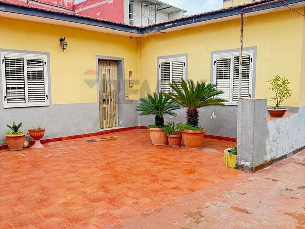 Villetta bifamiliare Zona Delle Rose, Caivano, NA Vendita - Foto 3