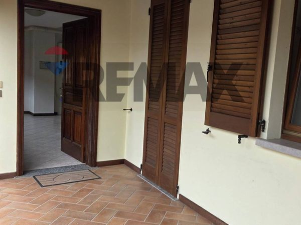 Appartamento Viggiù, VA Affitto - Foto 2