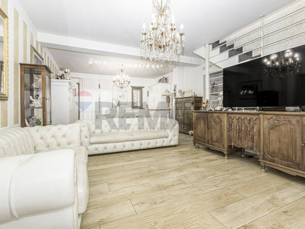 Villa a schiera Appio Claudio, Roma, RM Vendita
