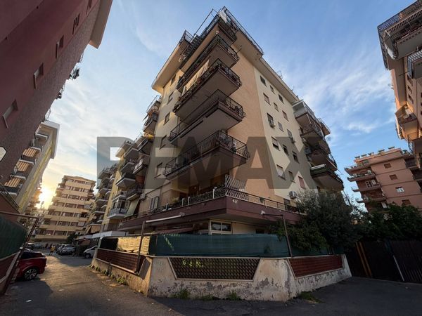 Appartamento Ladispoli, RM Vendita