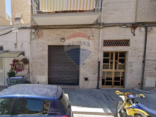 Locale Commerciale Manfredonia, FG Affitto