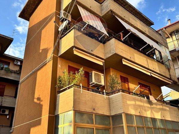 Appartamento Aci Catena, CT Vendita