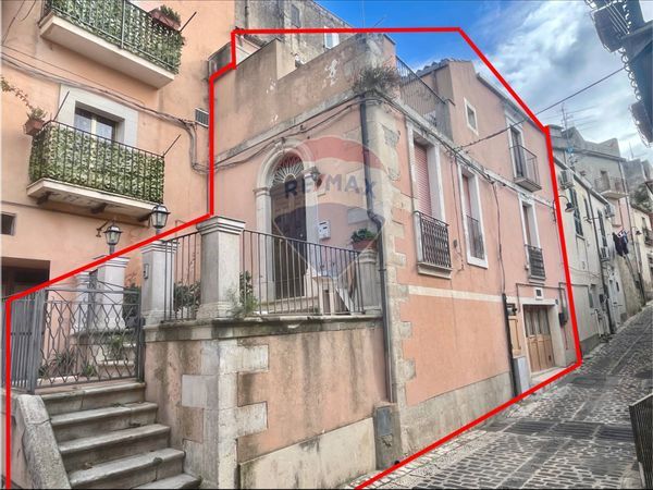 Casa Indipendente Monterosso Almo, RG Vendita