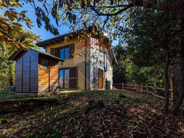 Casa Indipendente Bosco Valtravaglia, Montegrino Valtravaglia, VA Vendita - Foto 2