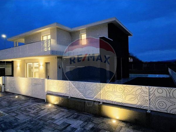 Villa singola Peschiera del Garda, VR Vendita