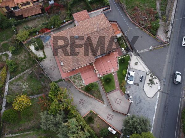 Villa a schiera Pedara, CT Vendita
