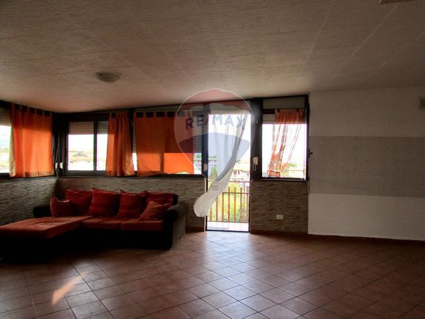 Appartamento Santa Maria La Stella, Aci Sant'Antonio, CT Vendita