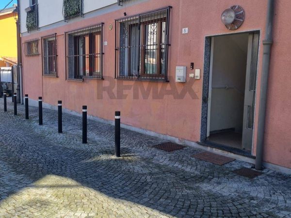 Casa Semindipendente Mesenzana, VA Vendita