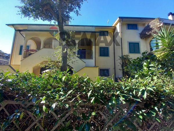 Villa a schiera Fregene, Fiumicino, RM Affitto