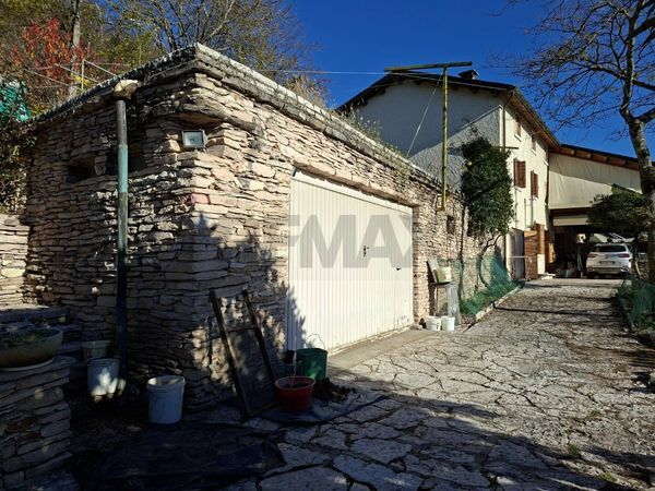 Casa Indipendente Caniezza, Cavaso del Tomba, TV Vendita