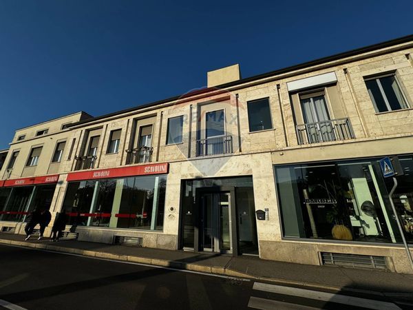Ufficio Zona Centro, Gallarate, VA Affitto