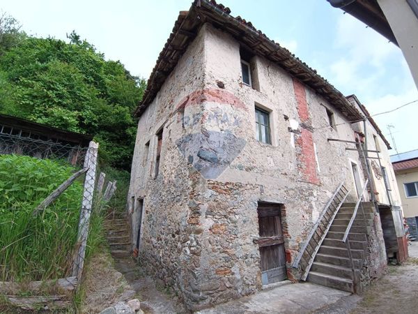 Casa Semindipendente Pallare, SV Vendita