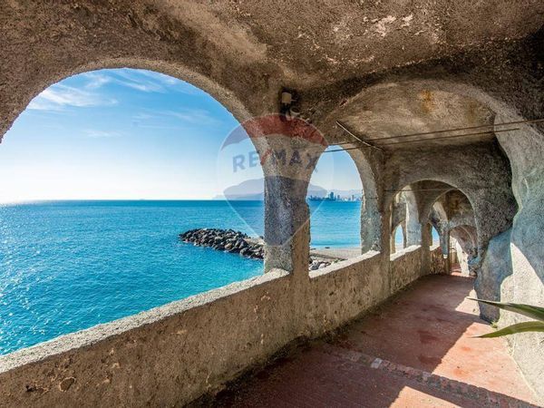 Villa singola Albisola Capo, Albisola Superiore, SV Vendita