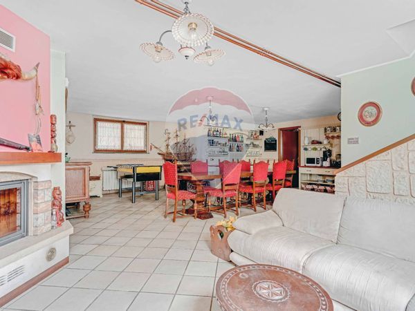 Villa singola Bareggio, MI Vendita