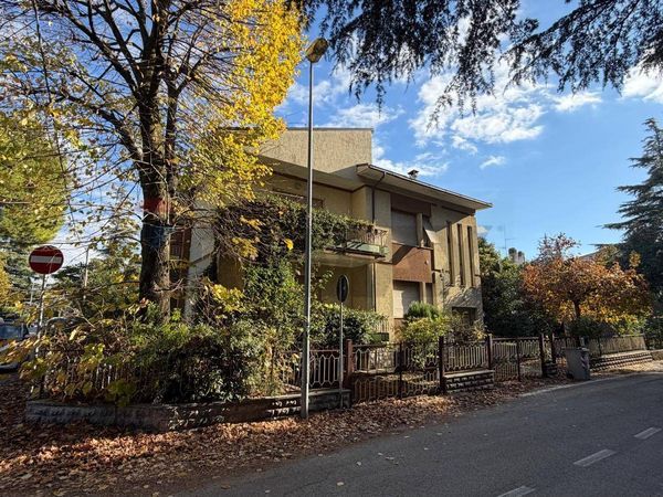 Appartamento Zona Viale Firenze, Foligno, PG Vendita