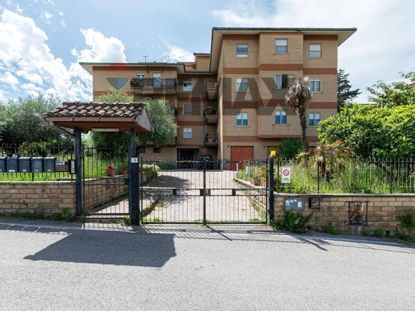 Appartamento Mentana, RM Vendita