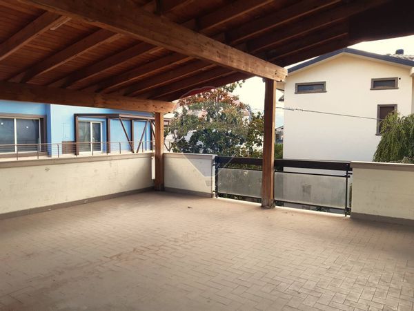 Locale Commerciale Paganica - Tempera, L'Aquila, AQ Affitto - Foto 3