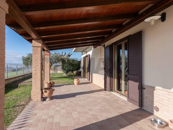 Casa Indipendente Mazzangrugno, Jesi, AN Vendita