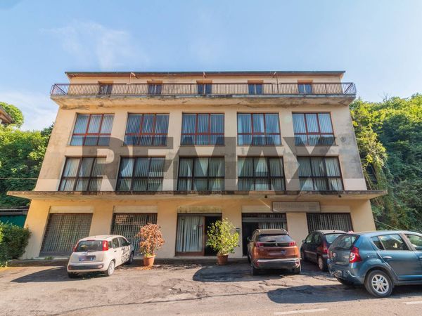 Locale Commerciale Gradoli, VT Vendita