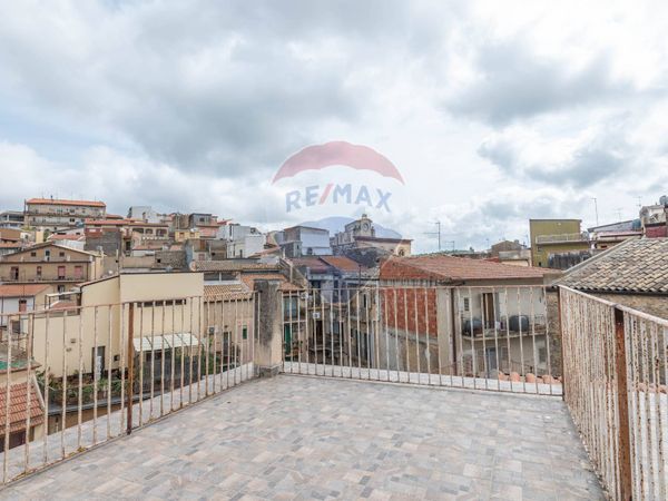 Casa Indipendente San Michele di Ganzaria, CT Vendita