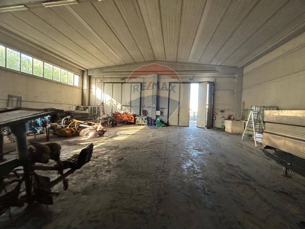 Capannone Industriale Acquaviva delle Fonti, BA Vendita