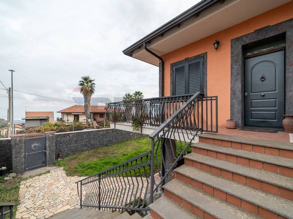 Villa singola Trecastagni, CT Vendita