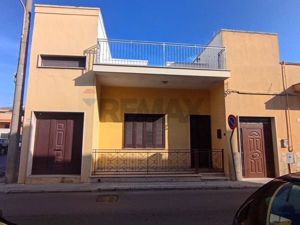 Casa Indipendente Lequile, LE Vendita