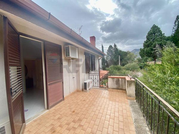 Porzione di villa Altavilla Milicia, PA Vendita