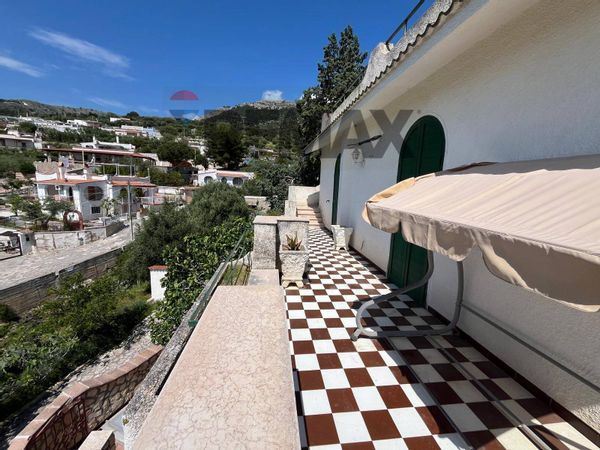Casa Indipendente Macchia (Marina di Monte Sant'Angelo), Monte Sant'Angelo, FG Vendita - Foto 2